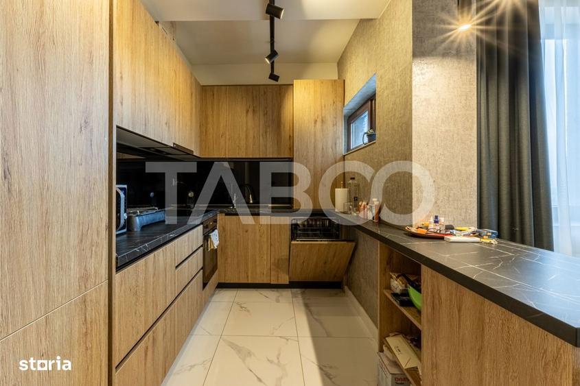 Apartament cu 3 camere semidecomandat, mobilat în Dâmbul Rotund