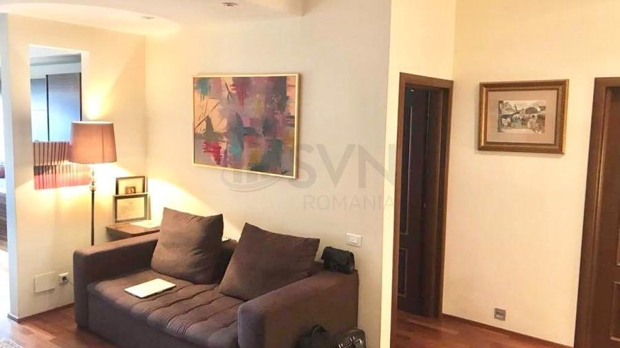 Apartament cu 3 camere decomandat în Herăstrău