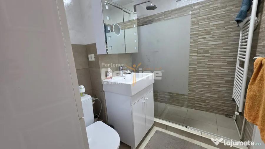 Apartament cu 3 camere decomandat, mobilat în Cornitoiu