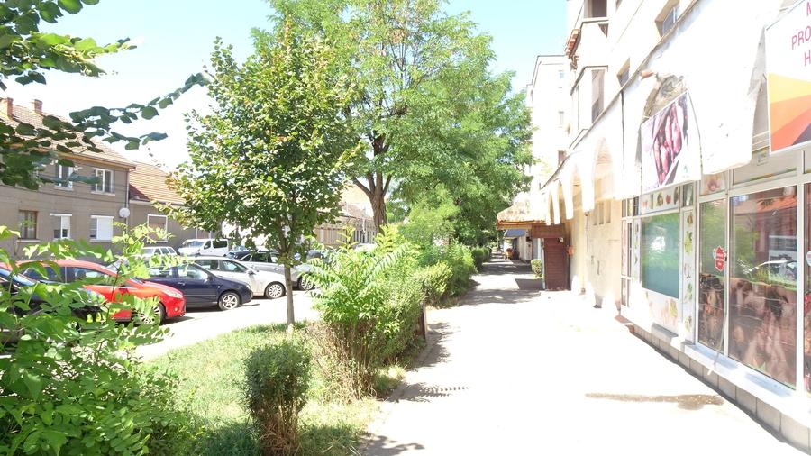 Spațiu comercial, de 40 mp, în Progresul