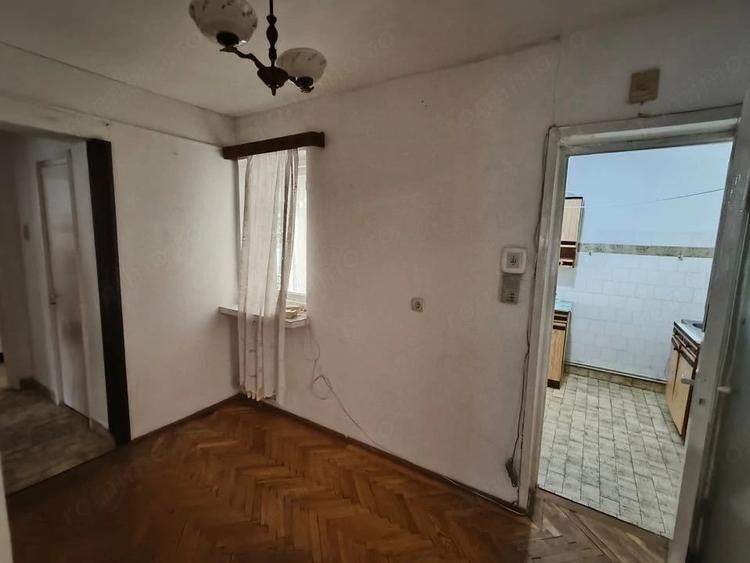 Apartament cu 3 camere decomandat în Ultracentral
