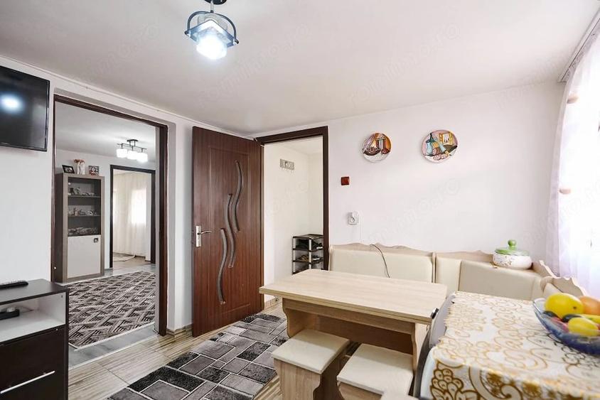 Casa + anexa in Com. Petresti, Sat Gherghesti - Dambovi?a - 9