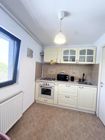 Apartament cu 2 camere decomandat, mobilat în Otopeni