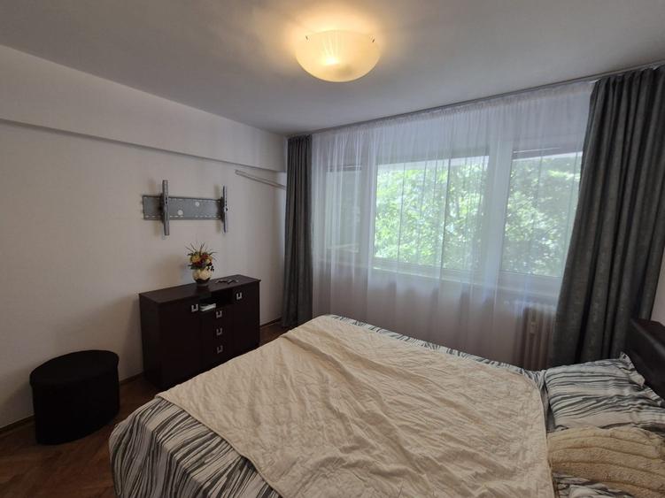 Apartament cu 2 camere semidecomandat în Câmpia Libertății