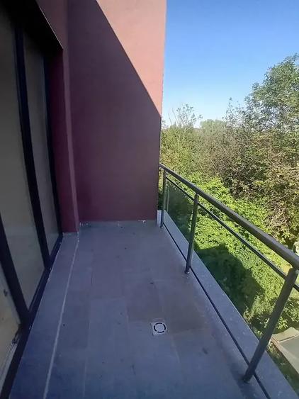 Duplex cu 4 camere cu Canalizare în Chitila