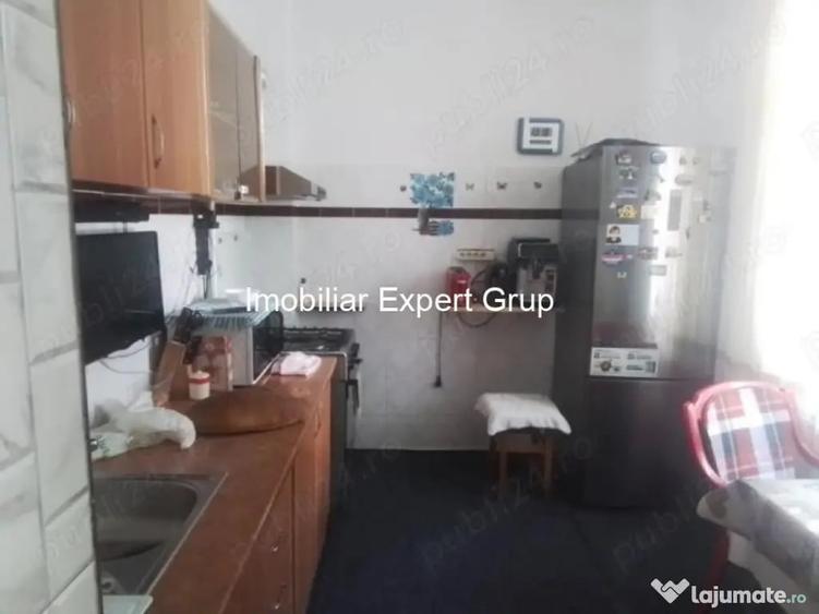 Apartament cu 3 camere decomandat în Calea Călărașilor