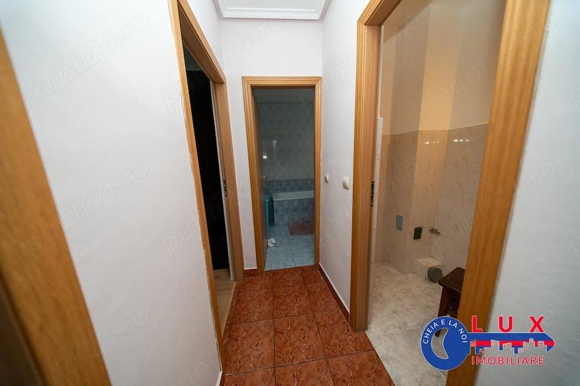 Apartament cu 3 camere decomandat în Babadag