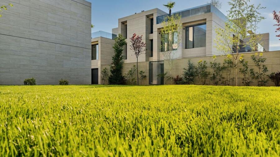 Casă individuală cu 6 camere cu Canalizare în Pipera