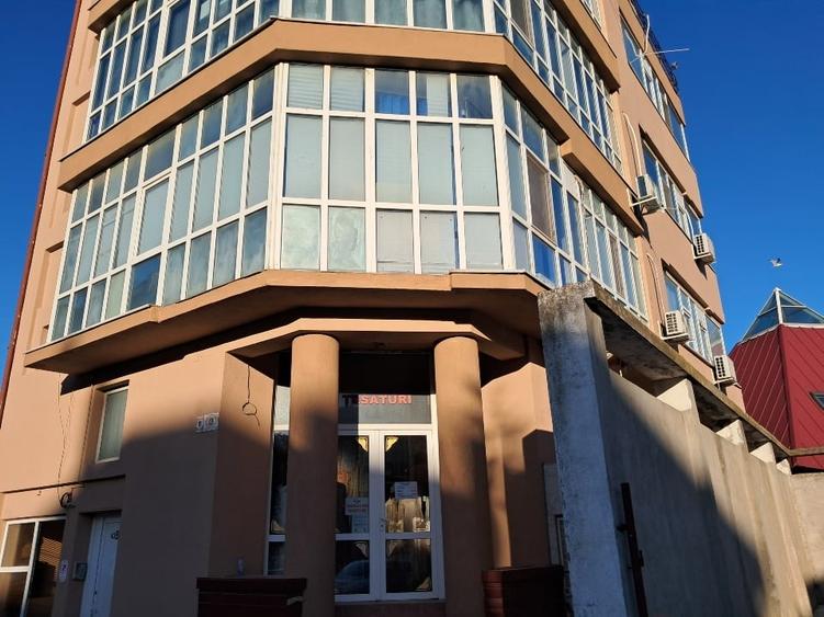 Spațiu comercial, de 528 mp, în Central