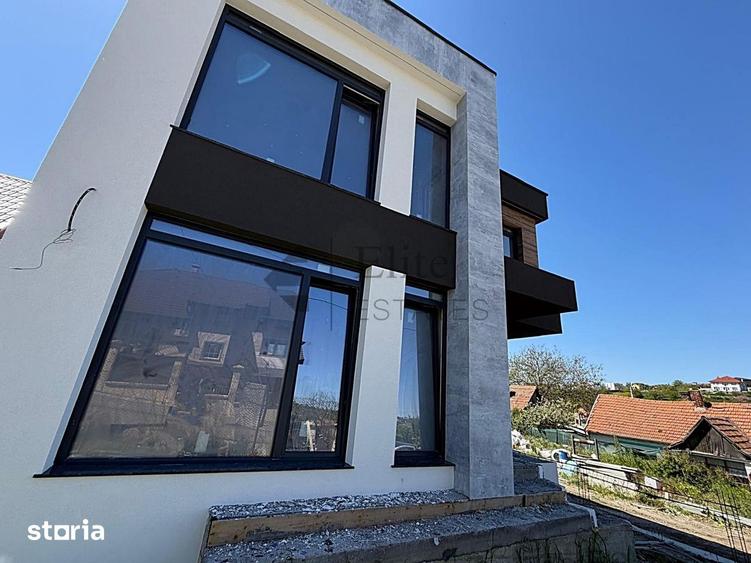 Casă cu 5 camere cu Teren 1050 Mp în Iorga