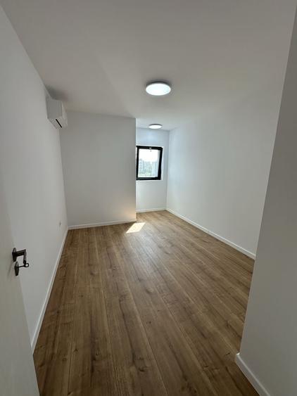 Apartament cu 3 camere decomandat în Satu Nou