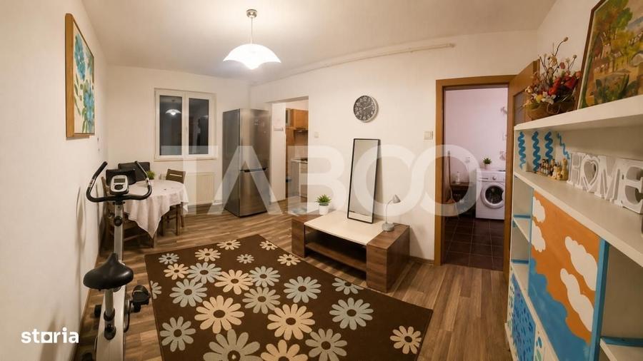 Apartament cu 3 camere semidecomandat în Țiglari