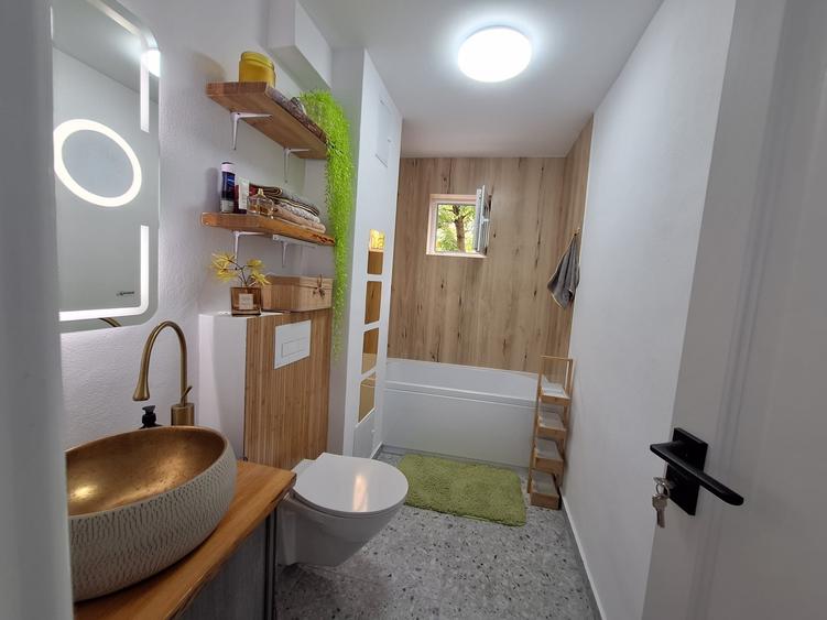 Apartament cu 2 camere semidecomandat, mobilat în Girocului