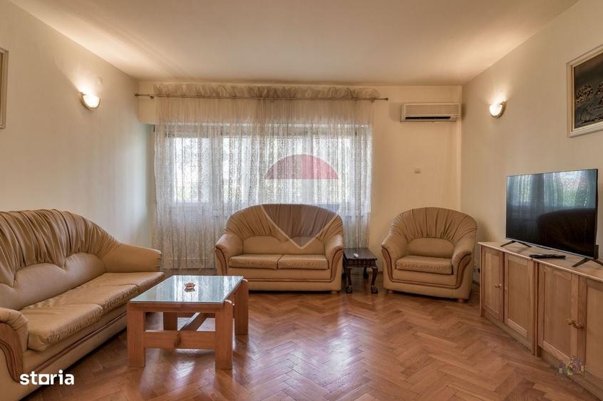 Apartament cu 3 camere în Vatra Luminoasă