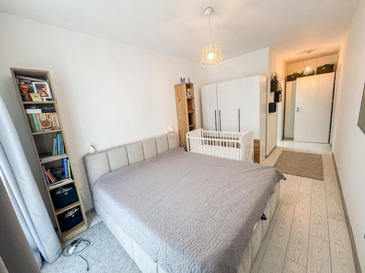 Apartament cu 3 camere decomandat, mobilat în Libertății
