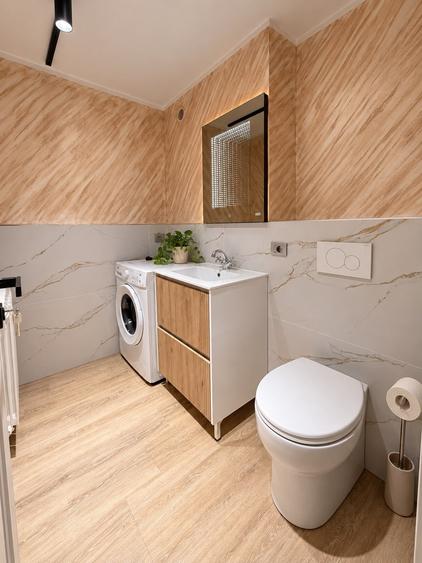 Apartament cu 3 camere în Apărătorii Patriei