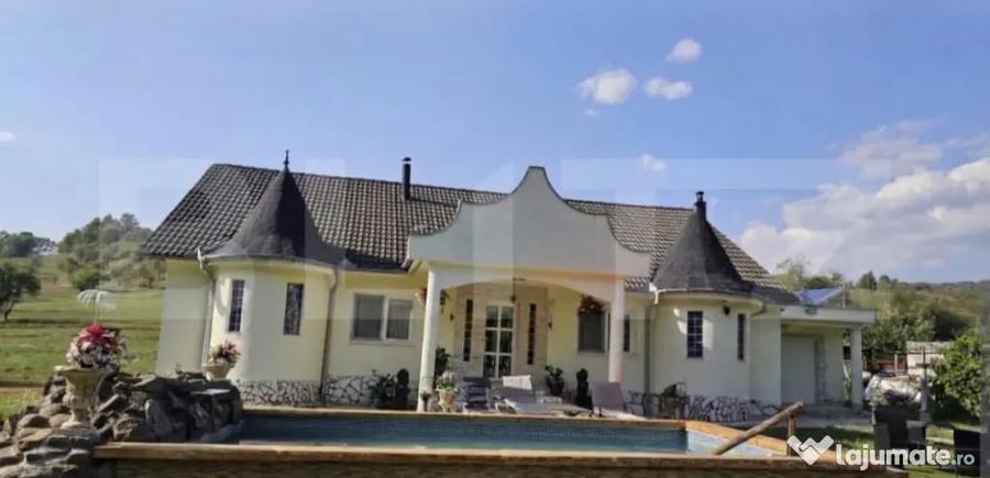 Casă cu 3 camere cu Teren 3400 Mp în Luncoiu de Sus