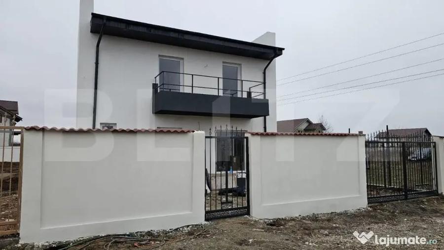Casă cu 4 camere cu Teren 500 Mp în Aeroport