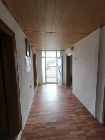 Casă individuală cu 3 camere cu Teren 1200 Mp în Aninoasa