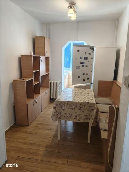 Apartament cu 2 camere decomandat în Dumbrăvița