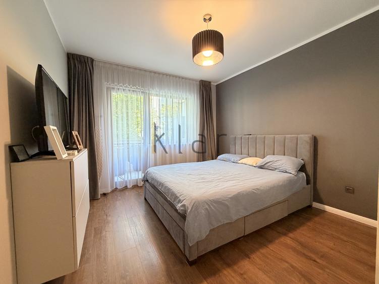 Apartament cu 3 camere semidecomandat, mobilat în Europa