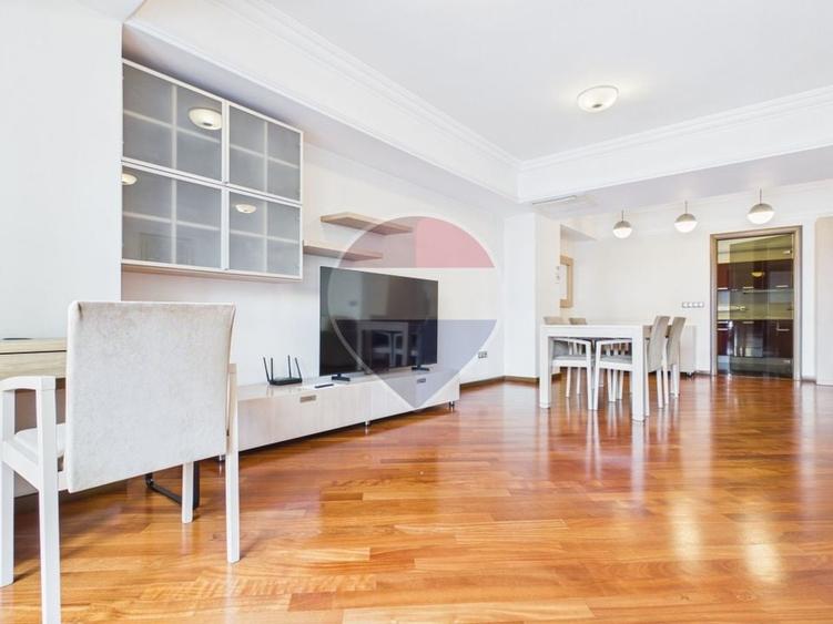 Apartament cu 2 camere decomandat, mobilat în P-ța Romană