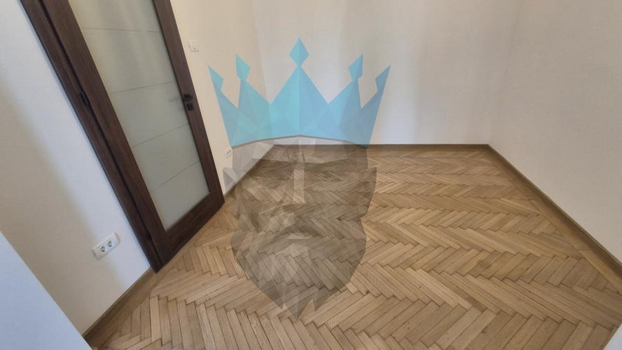 Birou, de 68.699996948242 mp, în Batistei