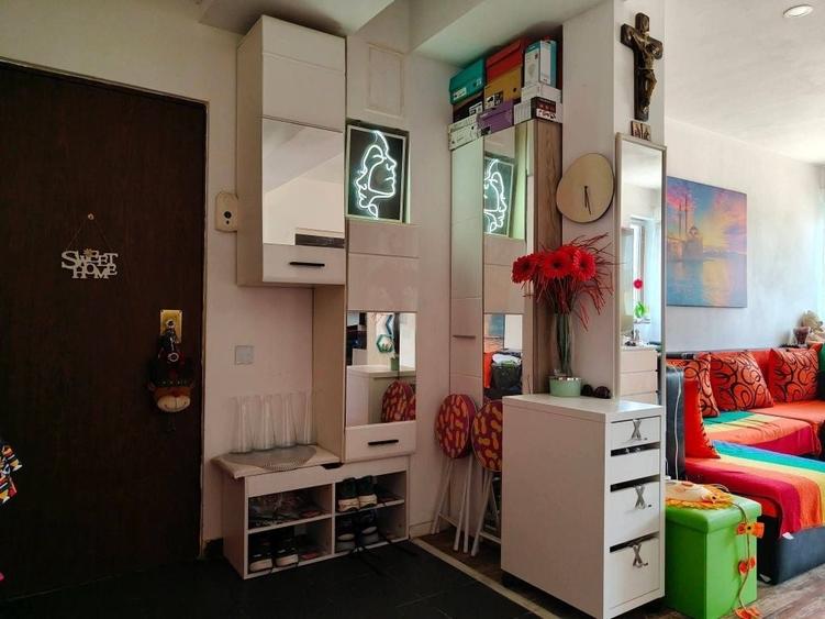 Apartament cu 2 camere semidecomandat în Unirii