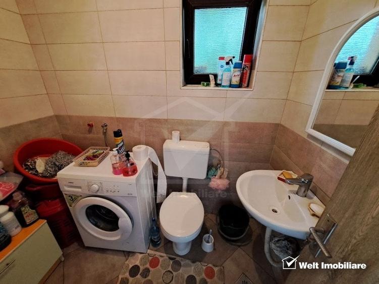 Casă individuală cu 4 camere cu Canalizare în Florești