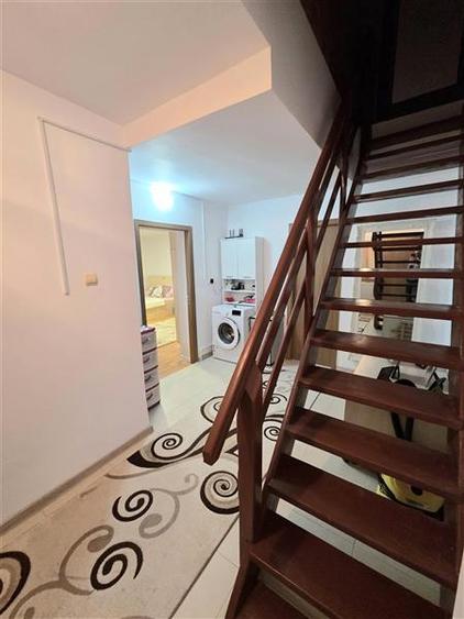 Duplex cu 5 camere cu Canalizare în Sud-Vest