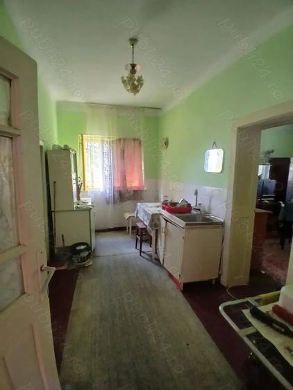 Casă cu 3 camere cu Teren 11000 Mp în Nadiș
