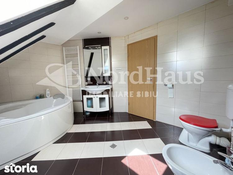 Apartament cu 4 camere în Valea Aurie