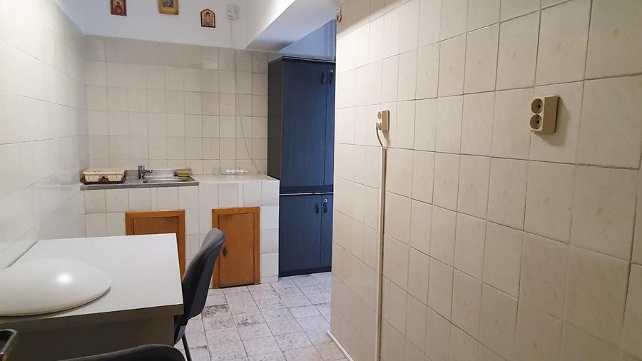 Apartament cu 2 camere decomandat în P-ța Alba Iulia