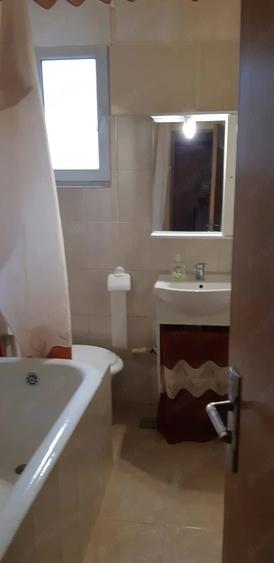 Apartament cu 2 camere decomandat în 7 Noiembrie