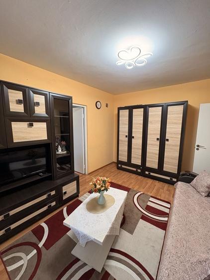 Apartament cu 2 camere nedecomandat în Central
