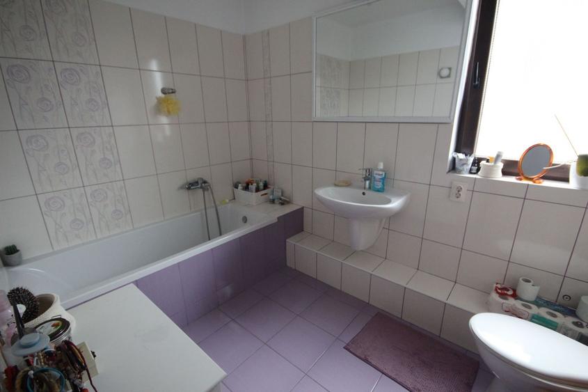 Duplex cu 5 camere cu Canalizare în Braytim