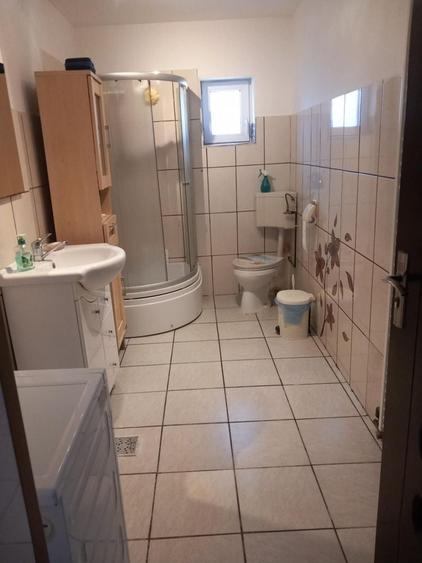 Casă cu 3 camere în Central