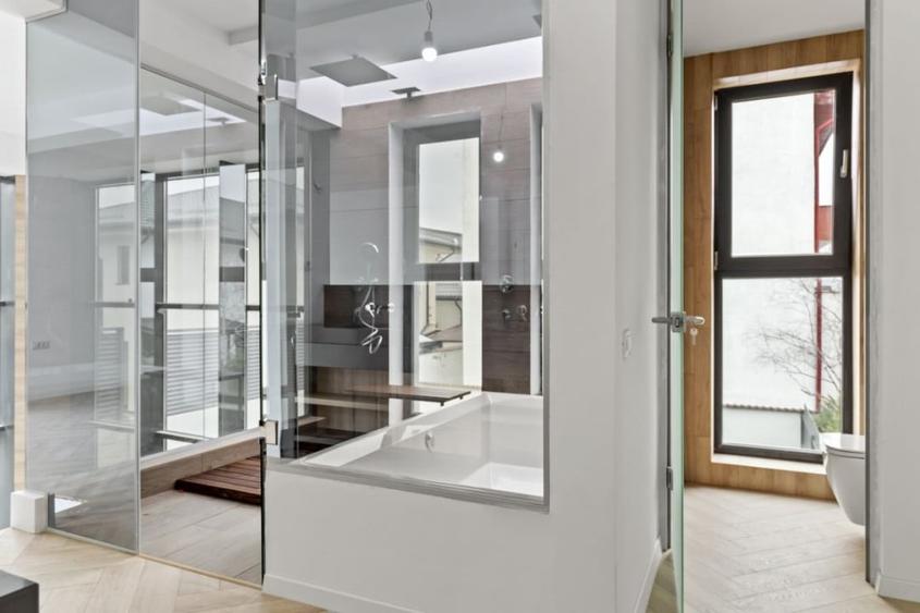 Duplex cu 6 camere cu Canalizare în Pipera