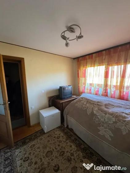 Casă cu 4 camere cu Teren 1000 Mp în Firiza