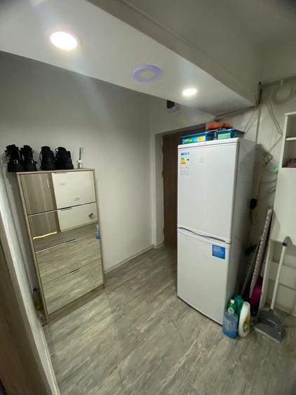 Apartament cu 2 camere semidecomandat în Petrișor