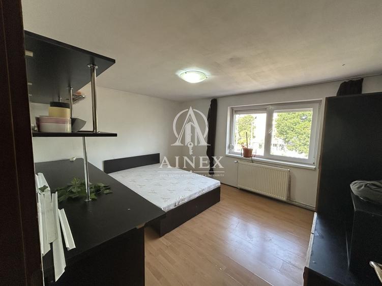 Apartament cu 4 camere decomandat, mobilat în Torontalului