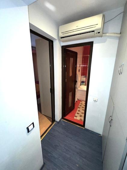 Apartament cu 3 camere decomandat, mobilat în Micro 19