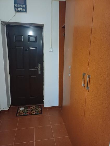 Garsonieră decomandată în Uverturii