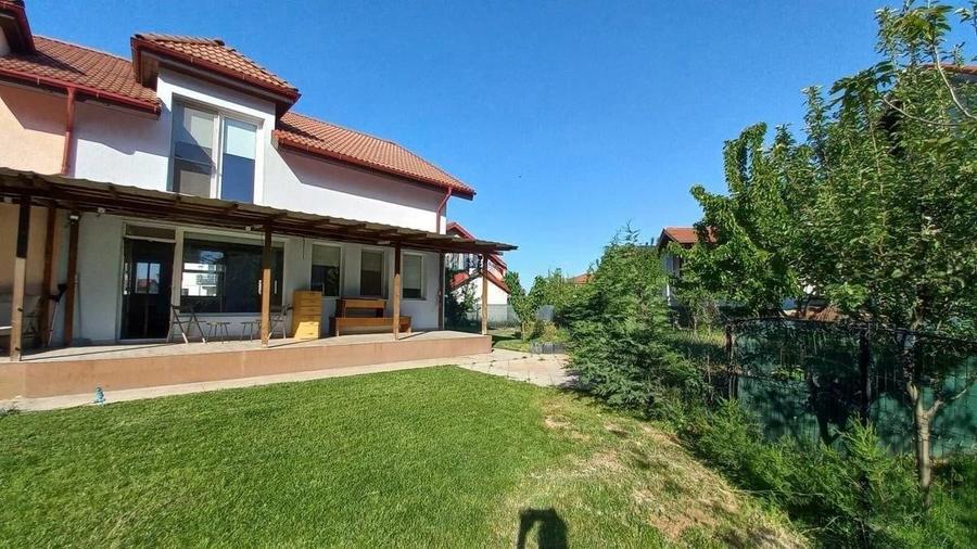 Duplex cu 4 camere cu Canalizare în Aviației