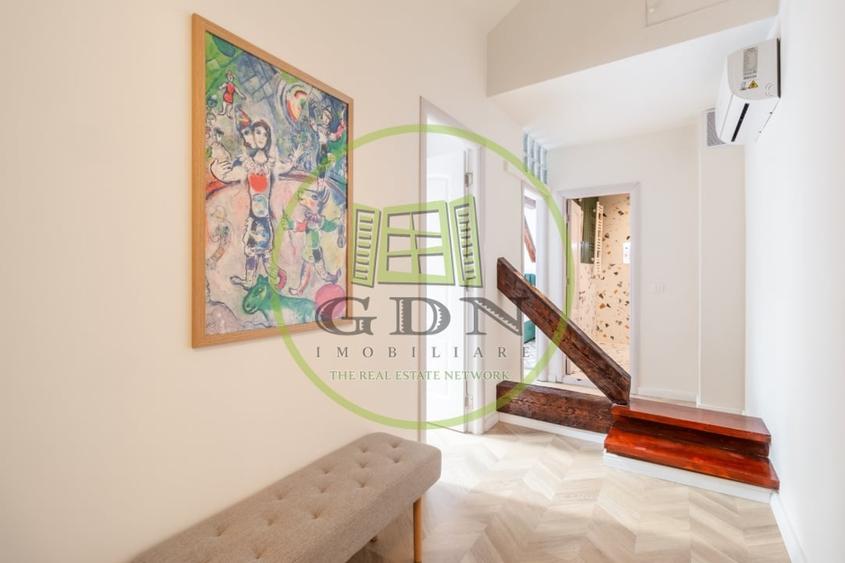 Apartament cu 3 camere decomandat, mobilat în Ultracentral