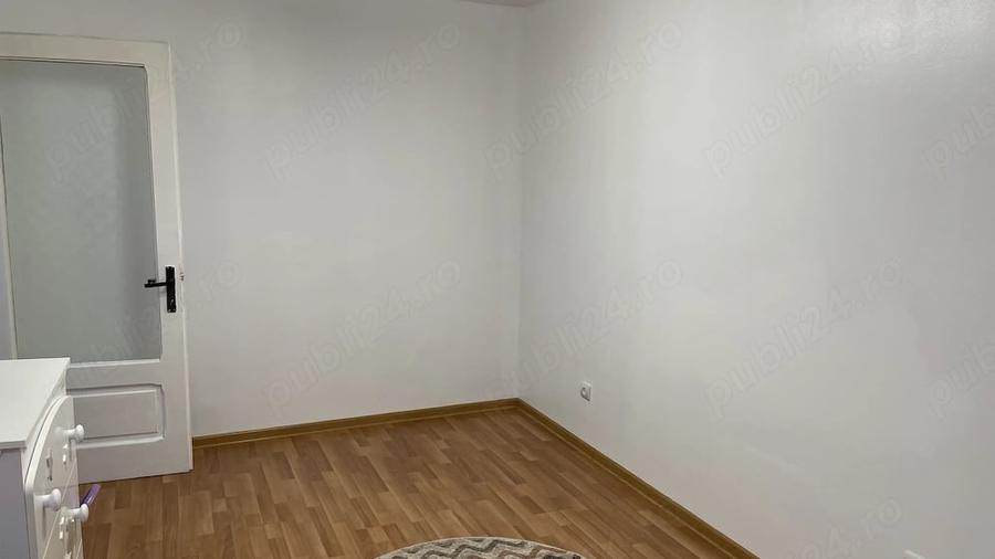 Apartament cu 4 camere decomandat în Vasile Alecsandri