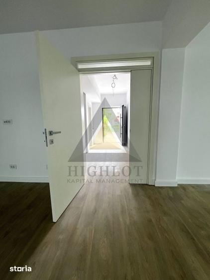 Casă cu 5 camere cu Teren 707 Mp în Corbeanca