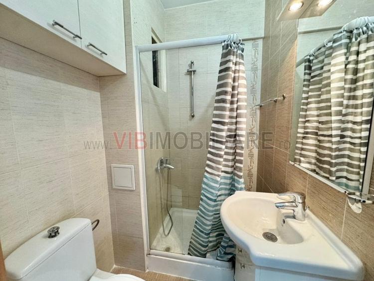Apartament cu 2 camere decomandat, mobilat în Universitate