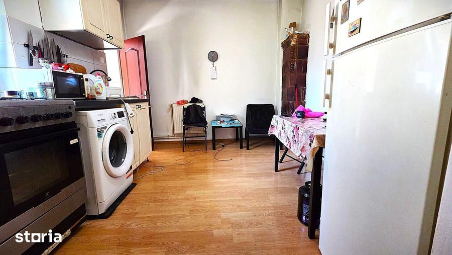 Casă cu 4 camere cu Teren 58 Mp în Grivița