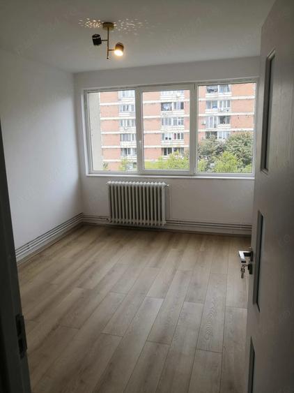 Apartament cu 2 camere semidecomandat în Tudor